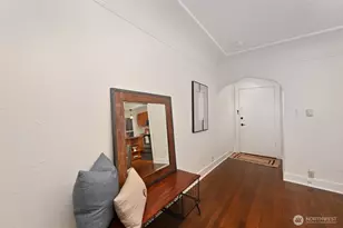 735 Federal Ave E, Seattle, WA 98102 - Photo 3