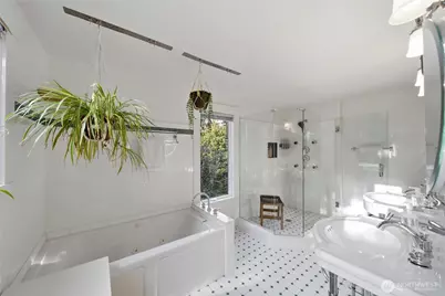 12015 Exeter Avenue NE, Seattle, WA 98125 - Photo 23