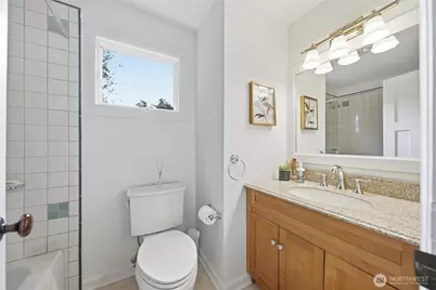 12015 Exeter Avenue NE, Seattle, WA 98125 - Photo 19