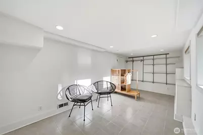 12015 Exeter Avenue NE, Seattle, WA 98125 - Photo 31