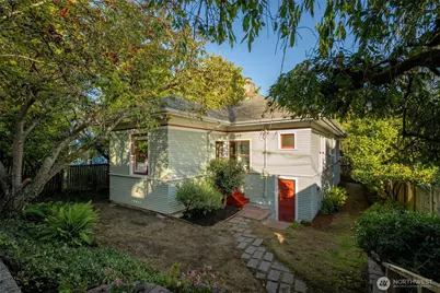 809 23rd Avenue E, Seattle, WA 98112 - Photo 17