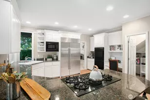 25857 SE 22nd Pl, Sammamish, WA 98075 - Photo 17