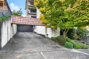 610 Aloha St, Seattle, WA 98109 - Photo 13