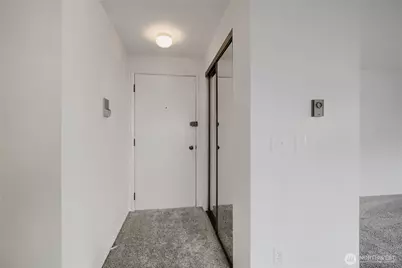 610 Aloha Street #404, Seattle, WA 98109 - Photo 17