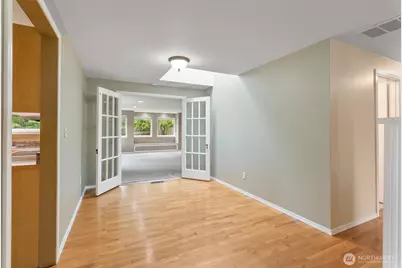 22506 45th Place W, Mountlake Terrace, WA 98043 - Photo 9