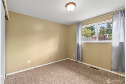 22506 45th Place W, Mountlake Terrace, WA 98043 - Photo 33