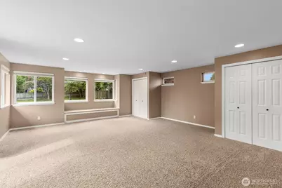 22506 45th Place W, Mountlake Terrace, WA 98043 - Photo 11