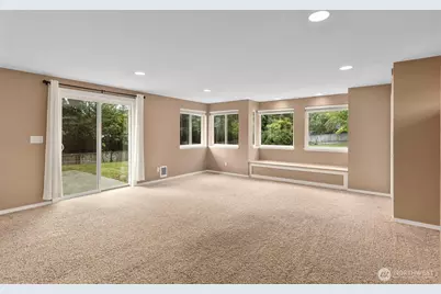 22506 45th Place W, Mountlake Terrace, WA 98043 - Photo 13