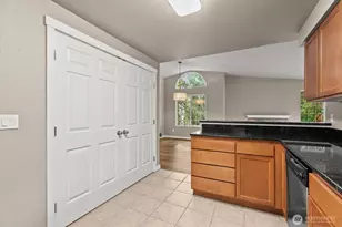 10009 NE 120th Ln, Kirkland, WA 98034 - Photo 11