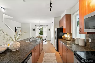 22652 NE Alder Crest Lane, Redmond, WA 98053 - Photo 11