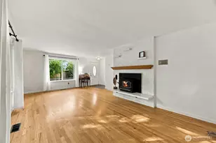 1805 204th Pl SW, Lynnwood, WA 98036 - Photo 3