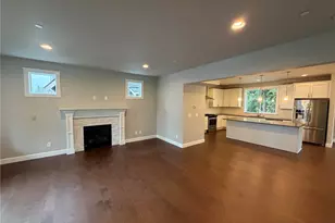 24743 SE 17th Pl, Sammamish, WA 98075 - Photo 9