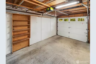 8015 42nd Avenue NE, Seattle, WA 98115 - Photo 35