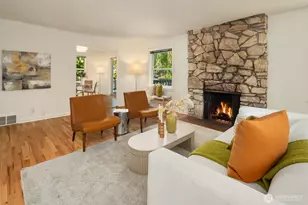 8015 42nd Ave NE, Seattle, WA 98115 - Photo 3