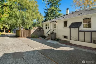 8015 42nd Ave NE, Seattle, WA 98115 - Photo 33