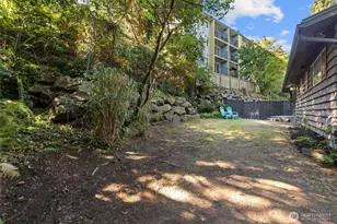 2515 NE 106th Pl, Seattle, WA 98125 - Photo 25