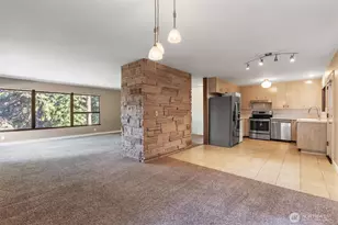 2515 NE 106th Pl, Seattle, WA 98125 - Photo 7