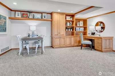 8900 NE 16th Street, Clyde Hill, WA 98004 - Photo 25