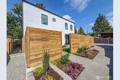 5404 20th Avenue S, Seattle, WA 98108 - Photo 1