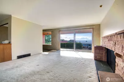 9037 38th Avenue SW, Seattle, WA 98126 - Photo 5