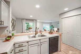 1905 24th Ave NE, Issaquah, WA 98029 - Photo 13