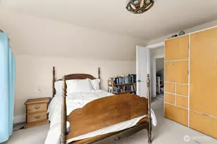 2112 NE 55th St, Seattle, WA 98105 - Photo 19