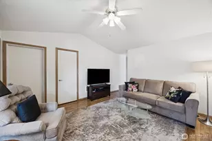 2102 SW 7th St, Battle Ground, WA 98604 - Photo 9