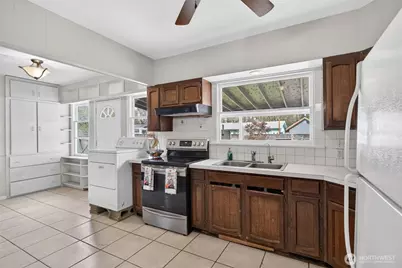 4086 Tokay Avenue, Malaga, WA 98828 - Photo 7