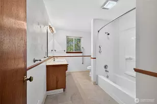 2016 J St NE, Auburn, WA 98002 - Photo 7