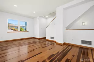 4331 9th Ave NE, Seattle, WA 98105 - Photo 3