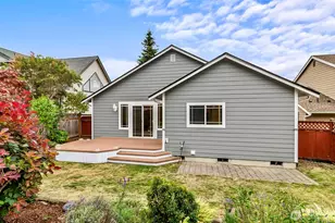 133 43rd St, Bellingham, WA 98229 - Photo 5
