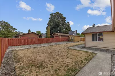 11905 Park Avenue S, Tacoma, WA 98444 - Photo 3