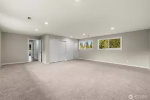22800 Upper Dorre Don Way SE, Maple Valley, WA 98038 - Photo 33