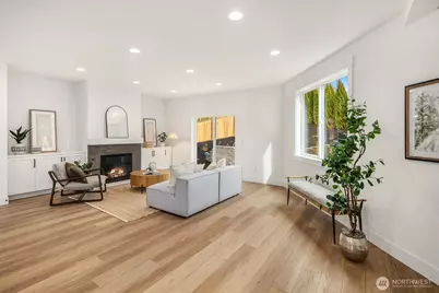 404 Edmonds Ave NE, Renton, WA 98056 - Photo 3