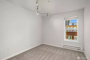 4343 Roosevelt Way NE, Seattle, WA 98105 - Photo 11