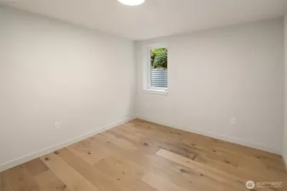 10045 38th Avenue NE, Seattle, WA 98125 - Photo 31