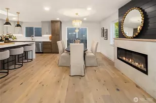 10045 38th Ave NE, Seattle, WA 98125 - Photo 9