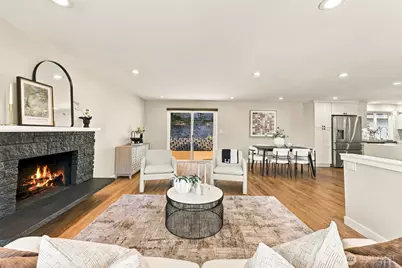 609 109th Avenue SE, Bellevue, WA 98004 - Photo 5