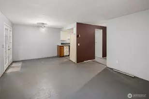 6107 Kenwood Dr, Everett, WA 98203 - Photo 13