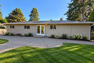 8916 NE 141st St, Kirkland, WA 98034 - Photo 17