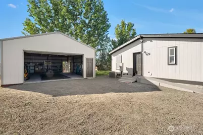 4072 Road E.9 NE, Moses Lake, WA 98837 - Photo 7