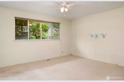 5653 125th Avenue SE, Bellevue, WA 98006 - Photo 15