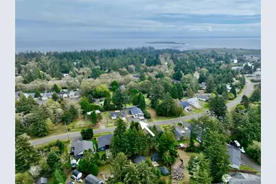 870 Mount Olympus Avenue SE, Ocean Shores, WA 98569 - Photo 3