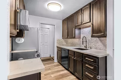 12035 32nd Avenue NE #202, Seattle, WA 98125 - Photo 13