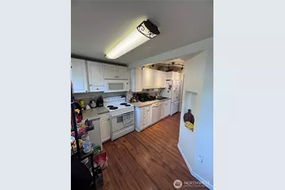 901 113th Street S, Tacoma, WA 98444 - Photo 11