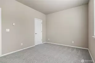 6364 S 301st St, Auburn, WA 98001 - Photo 11