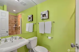 2821 2nd Ave, Seattle, WA 98121 - Photo 17
