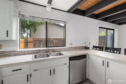 660 SW Harrier Circle #2, Oak Harbor, WA 98277 - Photo 27