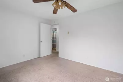 660 SW Harrier Circle #2, Oak Harbor, WA 98277 - Photo 31