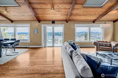 1518 4th Avenue N, Seattle, WA 98109 - Photo 11